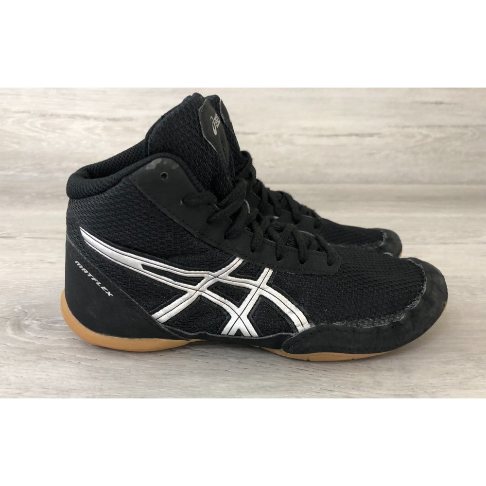 ASICS Matflex 5 Kids Wrestling Shoe Black SIlver Gum Youth 3.5 Athletic Sneakers
